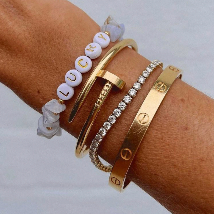 CREATE YOUR CRYSTAL BRACELET